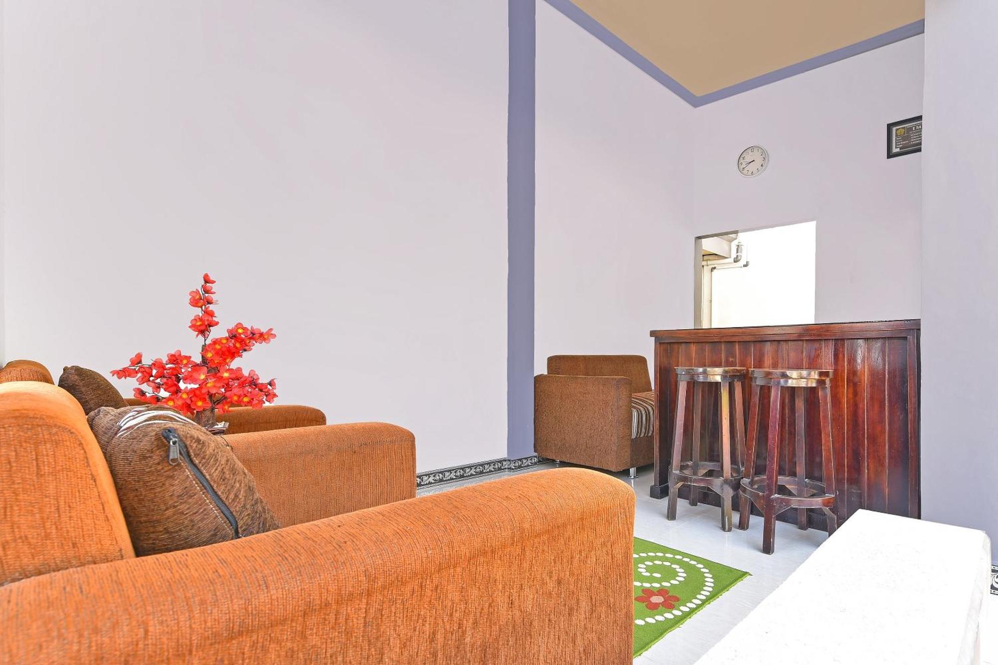 Oyo 91192 Homestay Antara Gilimanuk Exterior foto