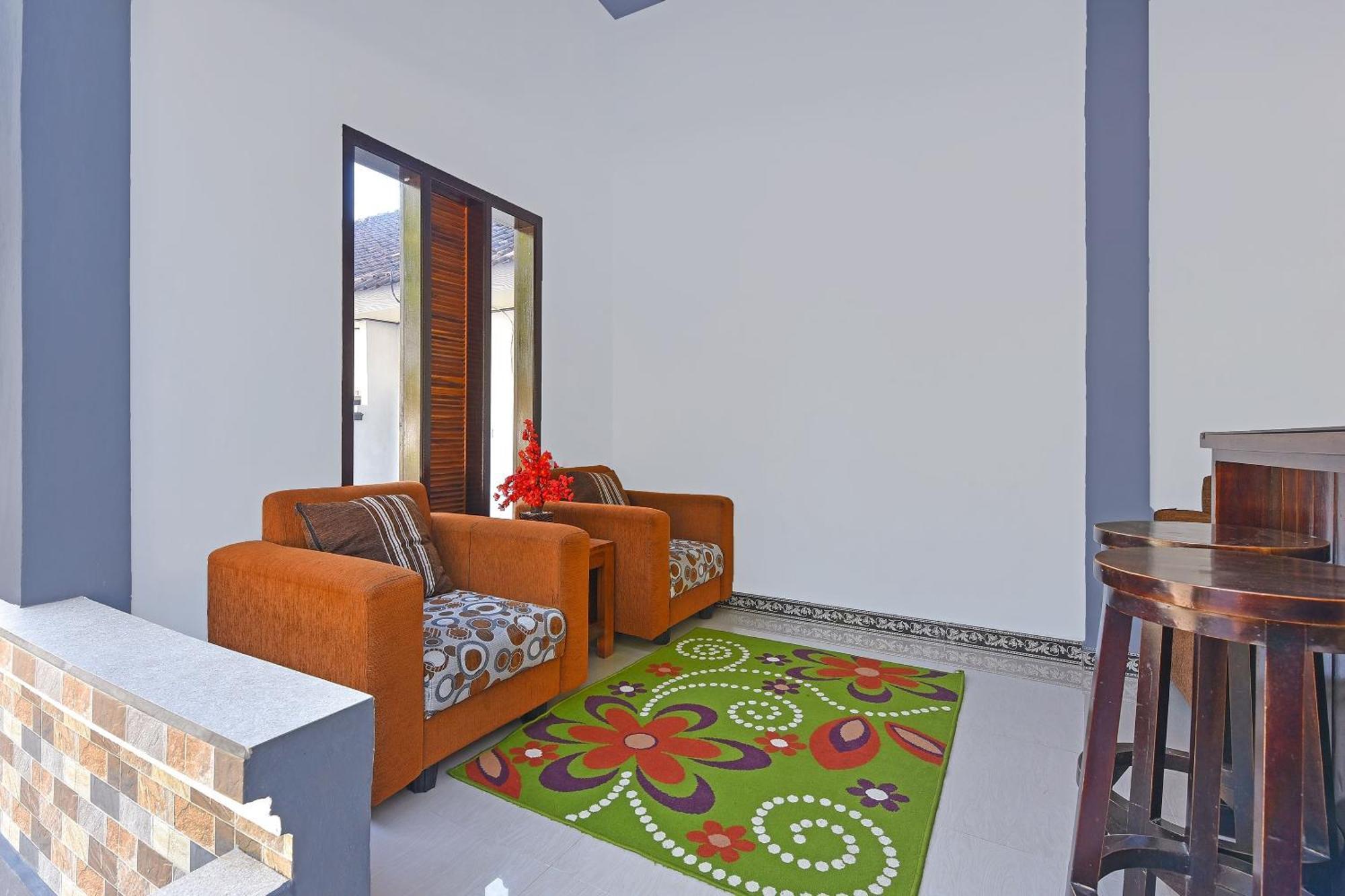 Oyo 91192 Homestay Antara Gilimanuk Exterior foto