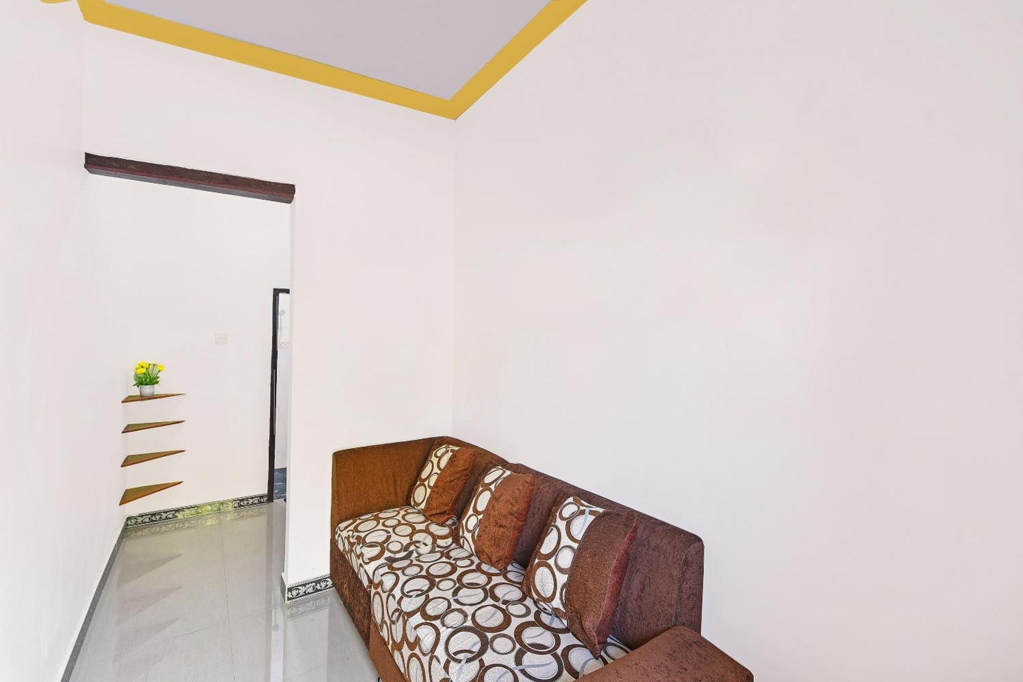 Oyo 91192 Homestay Antara Gilimanuk Exterior foto