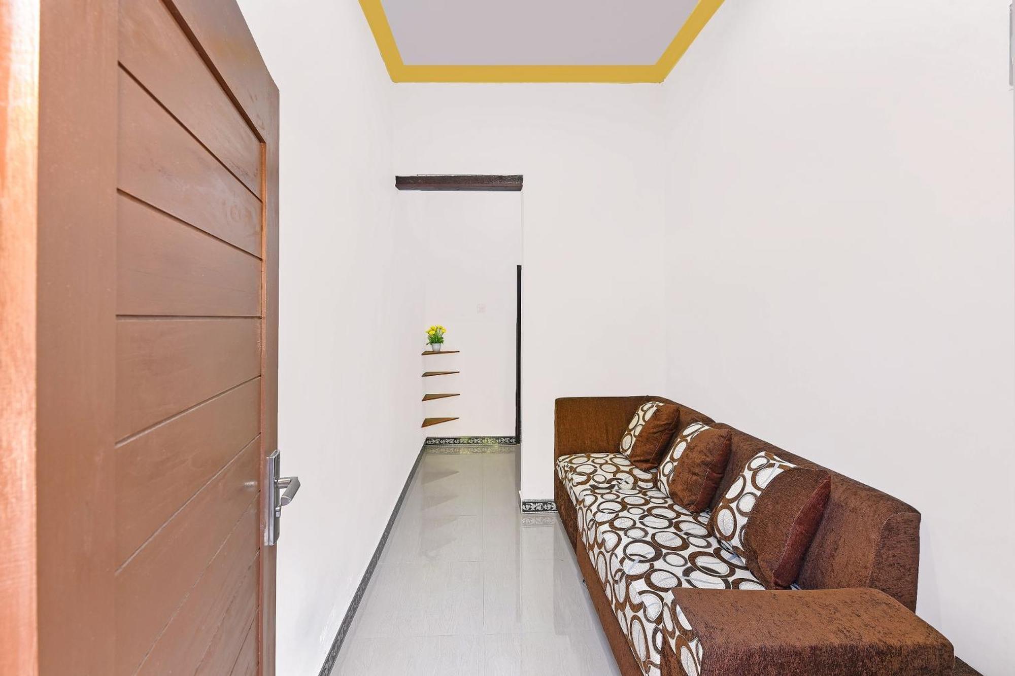Oyo 91192 Homestay Antara Gilimanuk Exterior foto